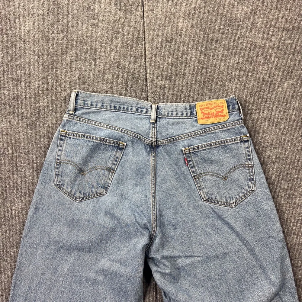 Levi Strauss 560‎ Jeans Men's 36x30 Light Wash Relaxed Fit Denim Pants